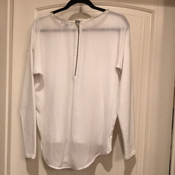 Trouvé white top. - Picture 4 of 7